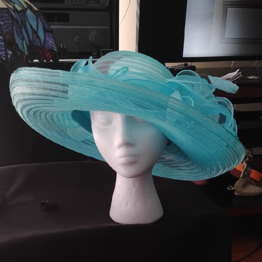 Chic Turquoise Women's Hat with Floral Accents